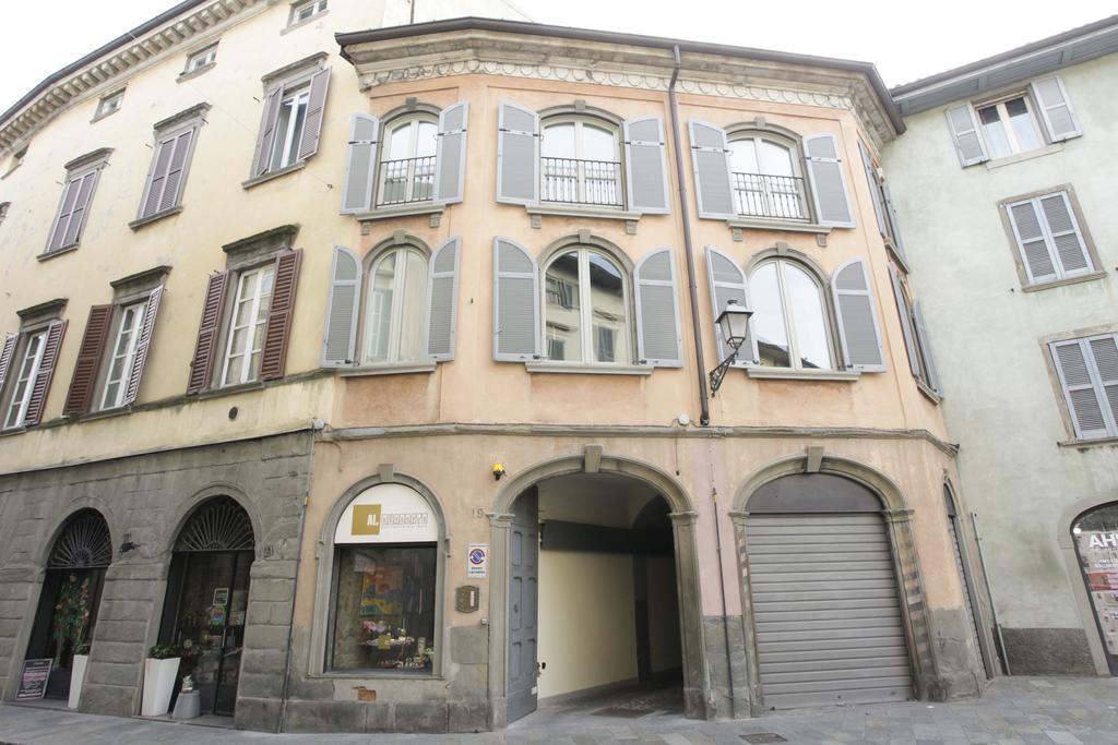 La Corte Antica Apartment Bergamo Room photo